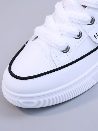 1 双女式白色休闲运动瑜伽平底运动鞋，圆头户外防水系带皮鞋，适合春秋季