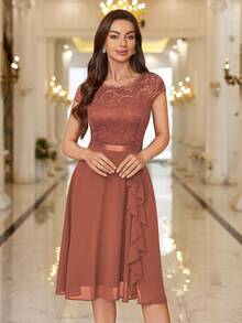 MIUSOL Vestido de cóctel con corsé de encaje floral y dobladillo con volantes - Óxido marrón - Ver 5