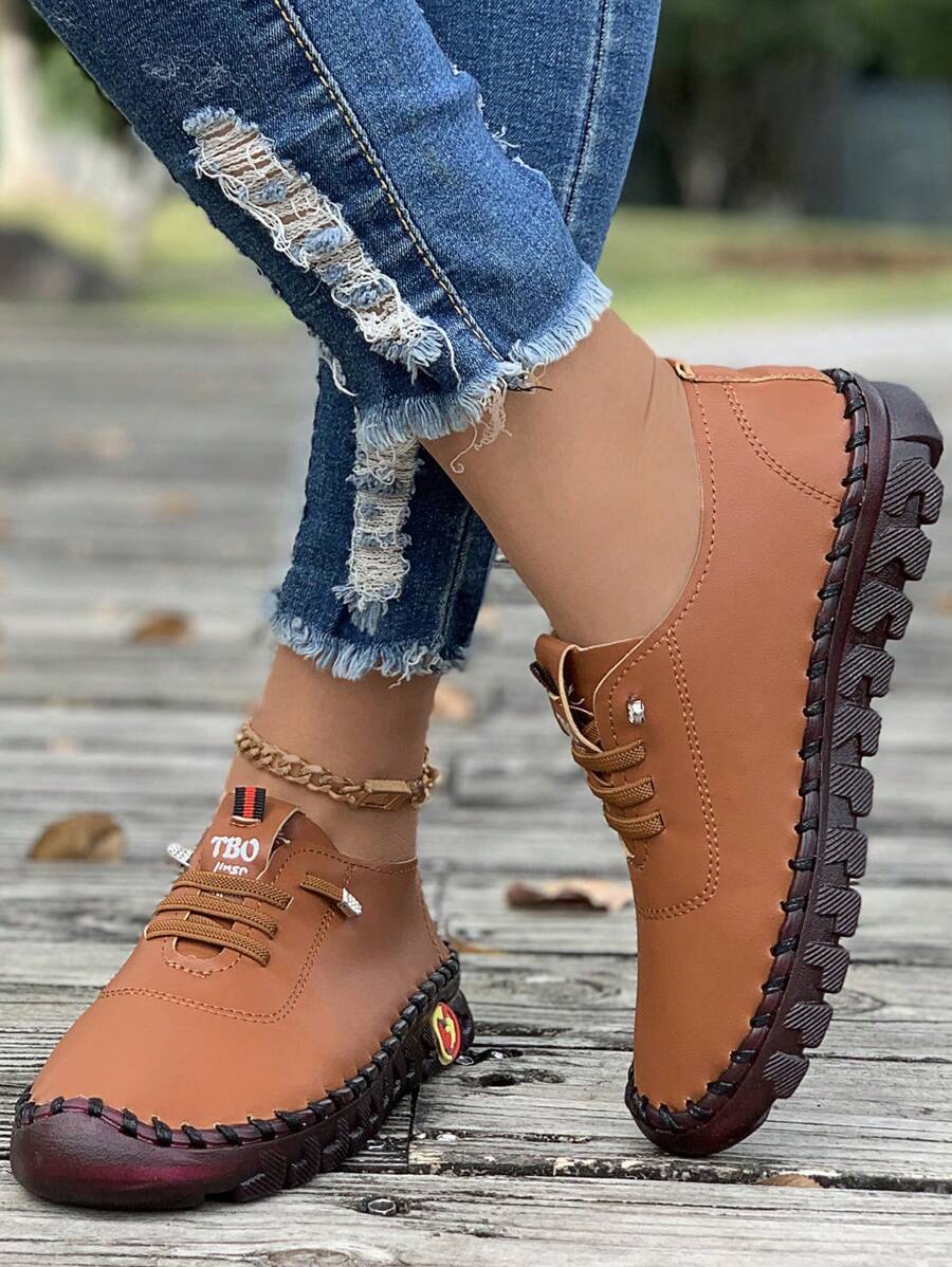 女士舒适轻便圆头一脚蹬软平底鞋，百搭优雅休闲风格，四季皆宜