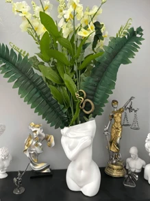 2 Kinds Of Vase Decorations, Ornaments, Creative Figure Design Flower Vase, Suitable For Room Decor,Home Decor,Wall Decor,Birthday Decoration,Bathroom Decor,Office Decor,House Decore,Living Room Decor,Hotel,Restaurant Tabletop And Entrance Decoration,TV Decor.The Best Gift For Halloween,Christmas,Wedding,Birthday,Party,Festivals,Wedding.Suitable For Decoration For Desktops,Cabinets,Fireplaces,Corridors,Tables,Shelves,Coffee Table