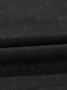 Felpa con scollo a goccia con bottoni e spalle cadenti, con stampa grafica fantasma decorata con paillettes per Ognissanti