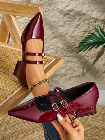 女士尖头平底玛丽珍鞋，酒红色亮面粗跟低跟鞋，带扣，学院风，春秋款，芭蕾款