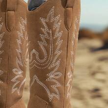 New Fashion Leisure Pointed Toe Chunky Heel Embroidered Western Cowboy Boots - Brown - View 6