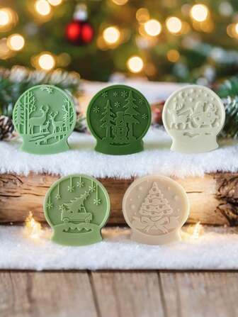 1pc Christmas Crystal Ball Mold DIY Decoration Accessories, Christmas Tree, Snowman, Reindeer Candle Mold