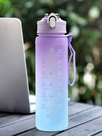 1pc900ml渐变色磨砂户外运动水瓶简约便携手柄杯运动水瓶适合学生（送随机贴纸）