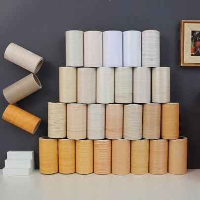 浅色木纹即撕即贴壁纸，可移除自粘墙纸，适用于门/橱柜/家具翻新，简约北欧风格，浅黄色木纹接触纸，防水防潮，DIY装饰贴纸，贴纸，墙贴花，乙烯基贴花，用于家居装饰，春季装饰品，让您的家焕然一新，节日装饰贴纸礼物生日毕业