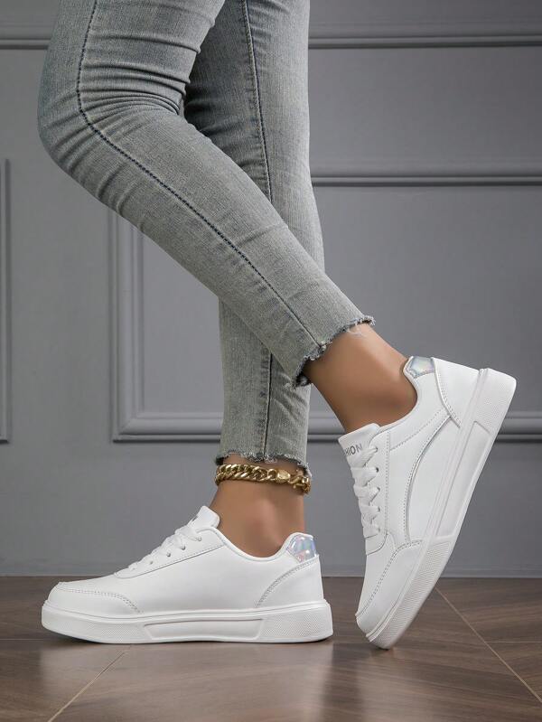 Popularne białe trampki w stylu gwiazd, modne wygodne lekkie grube podeszwy płaskie buty casualowe dla kobiet