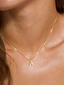 26 English Letter Necklace Light Luxury Small Luxury High-End Collar Chain
