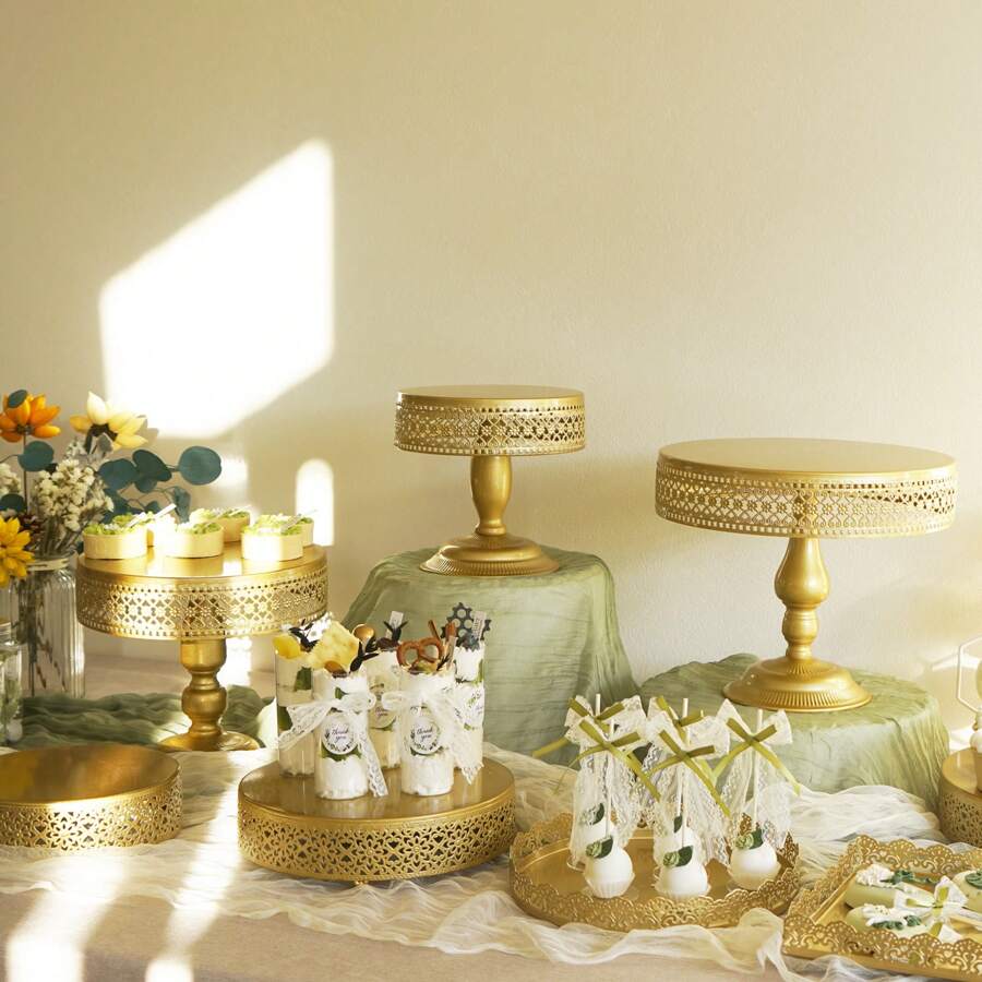 Star Heart 3-Piece Cake Stand Set, Elegant Cake And Dessert Display Stands For Weddings, Birthdays, And Celebrations,Diameter 8",10",12" - Gold - View 1