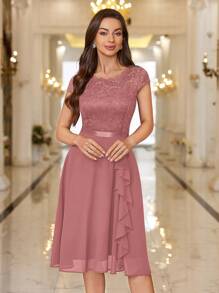 MIUSOL 花卉蕾丝束身荷叶边鸡尾酒礼服