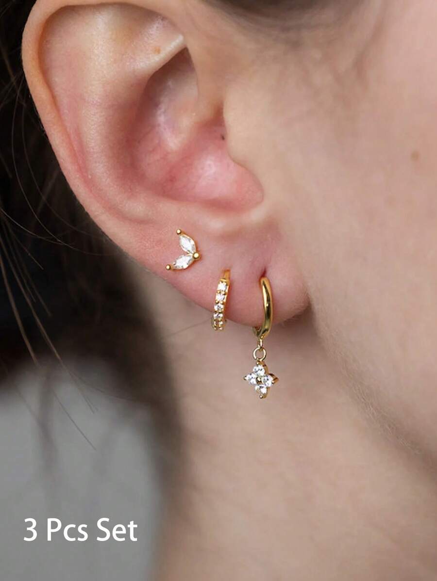 3 件不锈钢耳垂耳环，14K 镀金闪亮 CZ 耳环套装，白色锆石花朵风格耳钉，适合女士女孩 - 銀色 - 查看 1