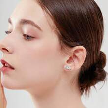 18K GOLD PLATED FLOWER TRIO EARRINGS - 銀色 - 查看 2