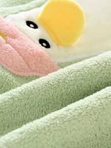 1pc Infant/Toddler Hooded Coral Fleece Bath Towel With Cute 3D Goose Cartoon Decor, All Season