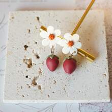 1 对手工制作的聚合物粘土水果滴耳环，带有雏菊花卉图案 - 可爱的草莓和柠檬吊坠耳环，适合女士，轻巧的个性珠宝，带有波西米亚风的夏日氛围，非常适合度假、海滩、野餐和日常装扮，Y2K 美学 - 水果耳環 - 查看 17