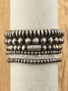 7 件复古银珠手链，女式波西米亚手链，图腾风格西部乡村风格仿珍珠弹性手链，西部手工弹性手链，祖尼部落多层弹性腕带，适合各种服装组合 - 復古銀色 - 查看 5