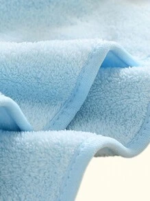 1pc Infant/Toddler Hooded Coral Fleece Bath Towel With Cute 3D Goose Cartoon Decor, All Season