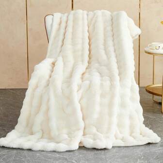 Soft Warm Faux Rabbit Fur Blanket Thick 1000 G/M² Faux Fur Blanket With Ruffles Fluffy Throw Blanket Big Fluffy Blanket Versatile Blanket For Bed Sofa Bedroom Office (White, 130 X 160cm / 51" X 63")