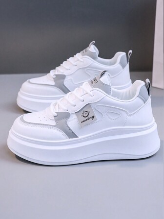 1 Pair Women Round Toe Casual Outdoor Water-Resistant Leather Sneakers, Spring Autumn