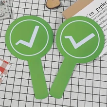 1PC Right Or Wrong Hand Raise The Card, Hook Cross Circle Raise The Hand Card, Christmas, Portable Classroom Answer Card, Kindergarten Classroom Teaching Aids Hand Card Referee, Judge Right And Wrong Score Card, Interactive Toys, PVC Materials, Two-Sided Teaching Tools Of The Right And Wrong Answer Indicator,Back To School