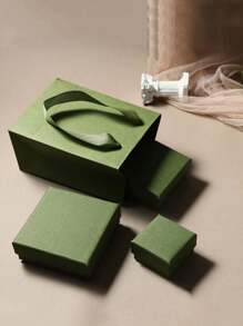 1 件复古绿色简约方形天鹅绒内衬珠宝盒、礼品包装手提包
