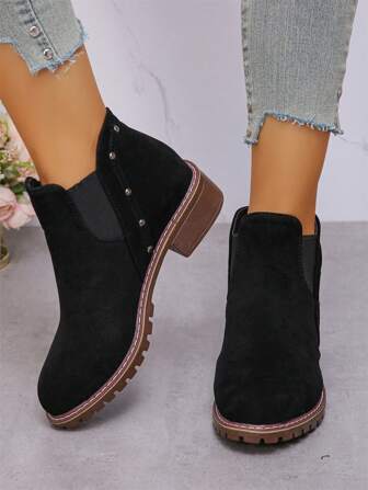 2024 Fall/Winter New Soft Leather Short Ankle Boots, Chunky Heel, Fashion , Black Boots For Women