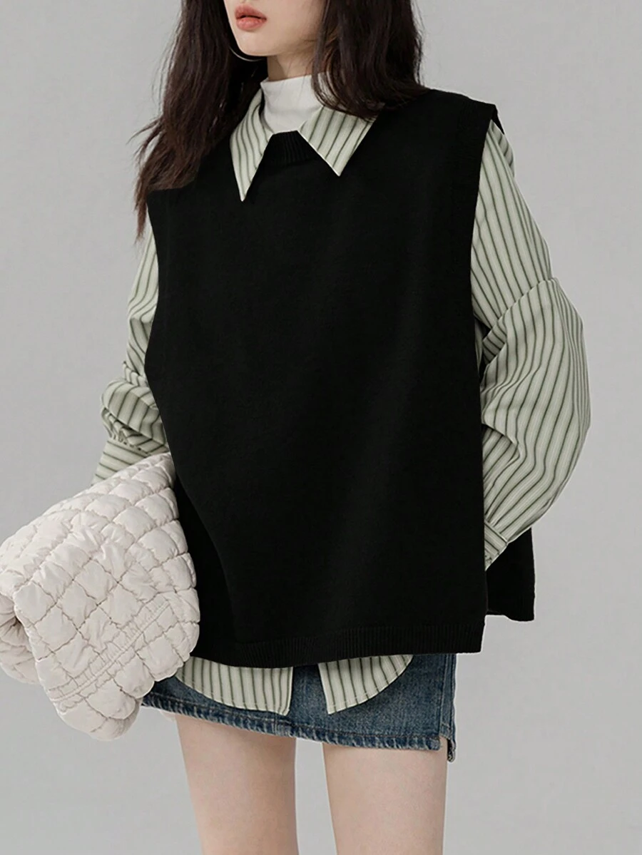 Minimalist Crew Neck Side Slit Design Pull-Over Vest