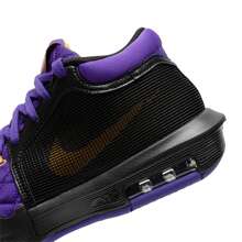 Nike 男士时尚 LEBRON WITNESS VIII EP 篮球鞋 FB2237-001 - 黑/大學金/全域紫 - 查看 3