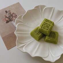 1pc Vintage Embossed Sweet Dessert Bowl, Japanese Style Solid Color Lotus Leaf Bowl, Ceramic Breakfast Bowl Set Christmas Gift,School Supplies