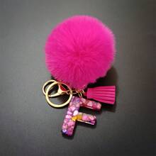 Llavero con pompón de peluche y piedra rosa en forma de letra, decoración para bolso, accesorio de estilo, regalo, recuerdo, accesorio para coche, dije para bolso, accesorios escolares, gótico, Y2K