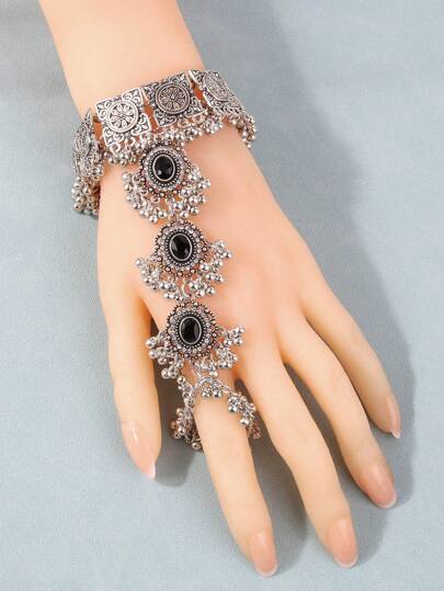 1pc Fashionable Vintage Style Black Gem Accessory Chain Ring Linked Bracelet For Women