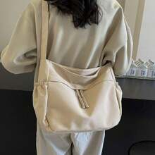 New Women's Canvas Bag, Large Capacity Tote Bag, High-End Feel, Underarm Bag, New Makeup Bag, Niche Crossbody Bag The Shoulder Bag