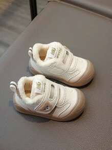 1 par de zapatos deportivos casuales para niños pequeños con forro cálido, decoración de oso, suela suave antideslizante, adecuados para el invierno