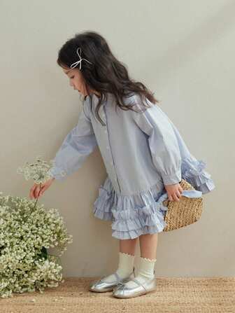 女童长袖荷叶边褶皱衬衫搭配 A 字裙摆裙子，春秋季