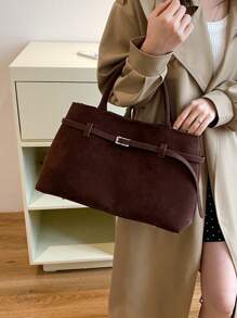 Bolso con hebilla de diseño único, nueva colección otoño-invierno 2024. Bolso casual de trabajo para mujer. Bolso de moda, bolso caliente de mujer para otoño e invierno. Bolsos de mano para damas.
