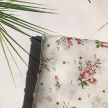 1 件花卉提花雪纺连衣裙面料，59 英寸宽 x 3 码长，70gsm 重量