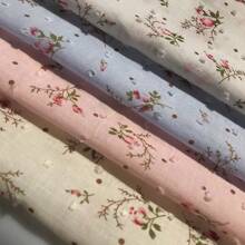 1 件花卉提花雪纺连衣裙面料，59 英寸宽 x 3 码长，70gsm 重量