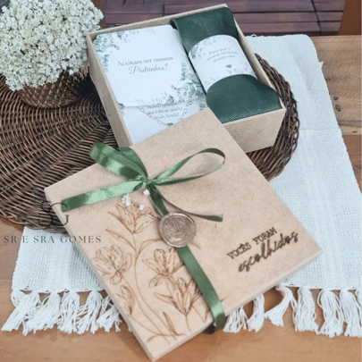 Kit Padrinhos Completo com Gravata e Pulseira e Caixa Decorada Acompanha Tags