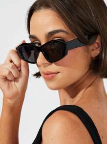 Kính thời trang mắt mèo đa giác cổ điển cho nam nữ Kính thời trang gọng dày Kính thời trang Kính râm cổ điển Phụ kiện đi biển cho nữ Kính râm - Nhiều màu - Xem 2