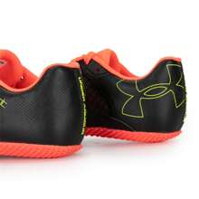 Under Armour 男式 U Kick Sprint 4 跑步鞋，轻便透气抓地训练鞋，耐用钉鞋，适合比赛，3025461-001 - 黑色/紅色/黃色 - 查看 7