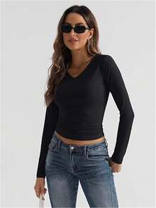 2025 Spring Fashion Women's V-Neck Basic Short Layered Fitted Y2K Crop Top - Black - View 5