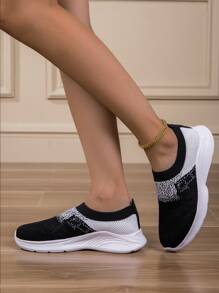 女士时尚一脚蹬渐变黑白运动鞋，透气面料鞋面，低帮百搭运动鞋，配有耐用的 MD 外底和舒适的鞋垫，专为欧洲和北美设计