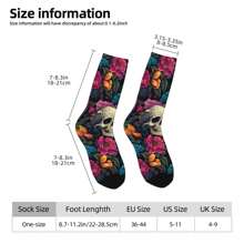 1 par de calcetines divertidos y alegres para hombres con estampado de calaveras y flores, estilo callejero vintage de Harajuku, patrón llamativo, regalo de calcetines locos estampados