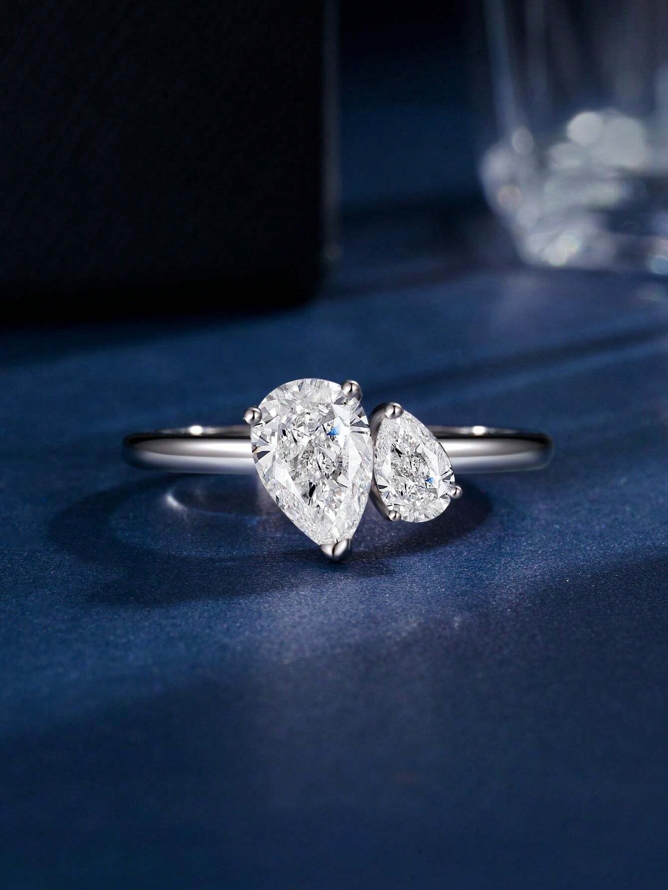 Fashionable Simplistic 18K White Gold Plated Pear Shape Double Diamond