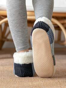 1 par de calcetines de invierno cálidos y esponjosos de franela para mujeres, calcetines antideslizantes para la casa para Navidad - Azul - Ver 4