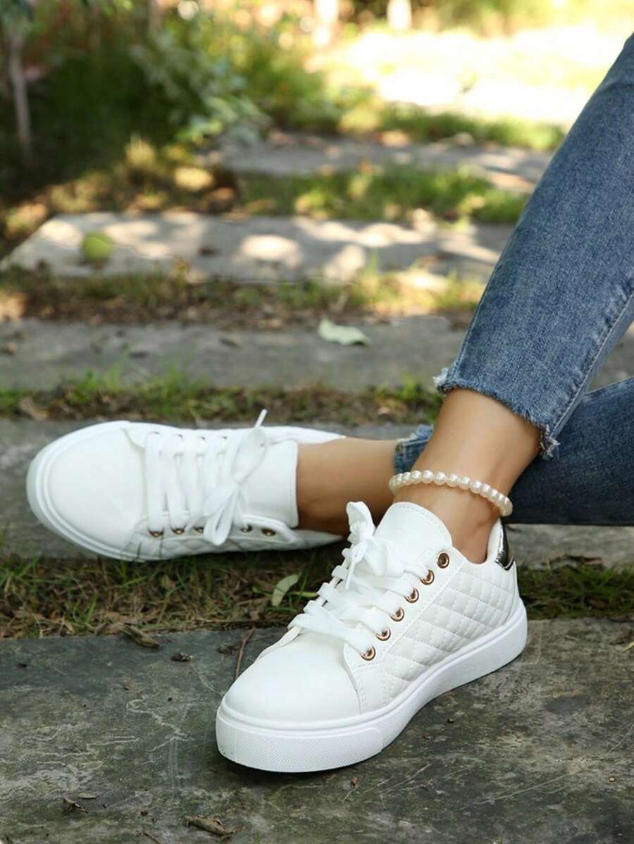 2024 New White Flat Casual Sneakers, Korean Style Sports Trainers, Fashion Canvas Shoes, Imported