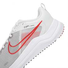 Nike Zapatillas de running Downshifter 12 para hombre - Pedir media talla talla grande grande - Negro/blanco/gris plateado claro/rojo oscuro claro/gris tierra fotón - Ver 5