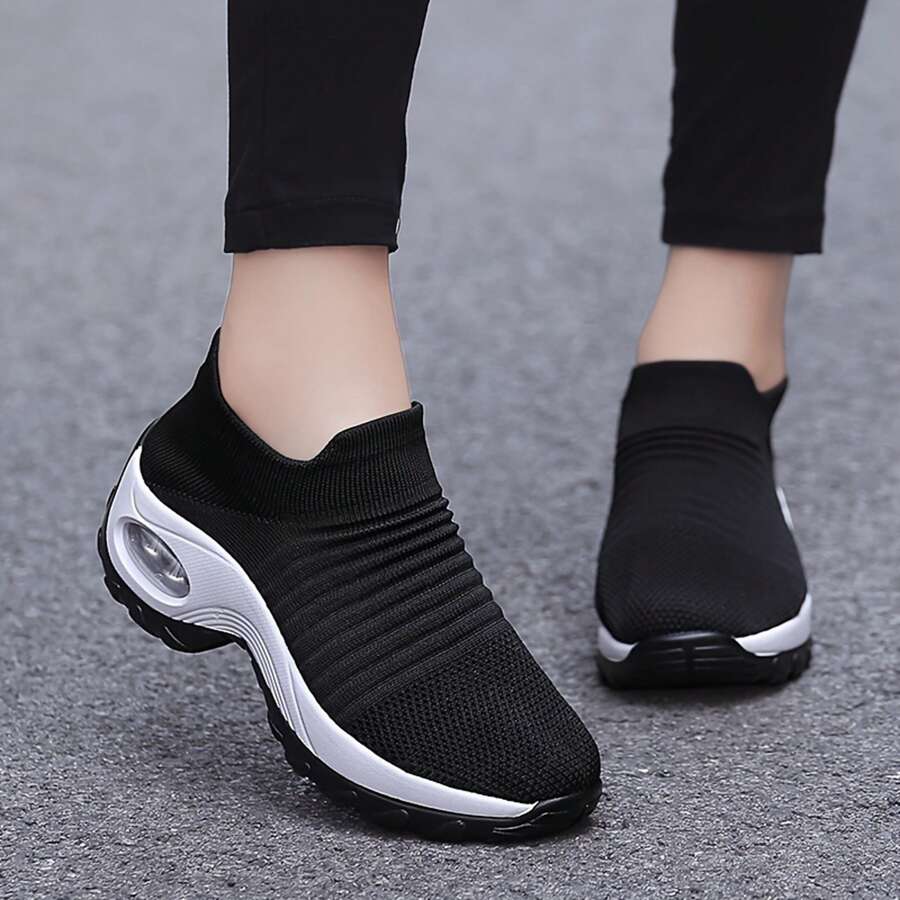 Women's Comfortable Sneakers With Air Cushion And Breathable Design For Walking And Daily Wear - Black and White - View 1