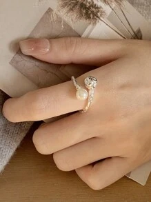 A S925 Pure Silver Faux Pearl Ring With Asymmetrical Lava Texture, Fashionable, Simple And Generous Opening Ring
