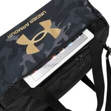 Under Armour UA Loudon Printed XS Duffle Sports Bag For Men And Women, Outdoor Duffle Bag, Travel Bag, Training Bag, Messenger Bag, Daily Commuter Bag (L/W/H: 45.6*19*19.6cm) 1389141-001