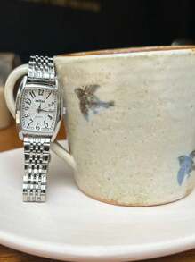 sottas 新款方形迷你圆筒女士腕表，复古数字迷你圆筒表盘，韩版时尚简约优雅休闲百搭奢华小众钢带石英腕表，表带长度可调节 - 白色 - 查看 4